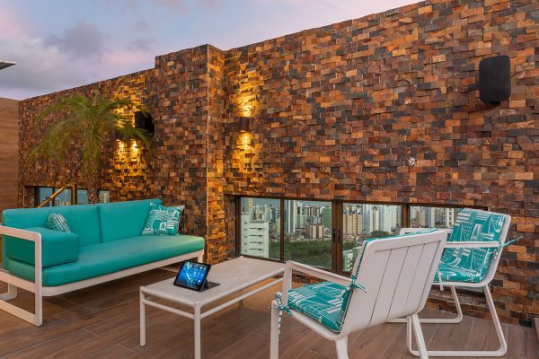 PROJETO: HIFI HOME THEATER.
CONFIRA MAIS IMAGENS <a href="https://www.hometheater.com.br/portal/home-theater-best-2020/"><strong>AQUI</strong></a> NA EDIÇÃO