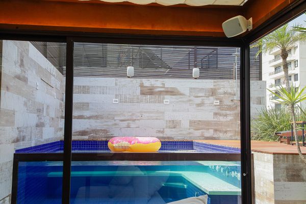 PROJETO: AUDIO EXCELLENCE.
CONFIRA MAIS IMAGENS <a href="https://www.hometheater.com.br/portal/home-theater-best-2020/"><strong>AQUI</strong></a> NA EDIÇÃO